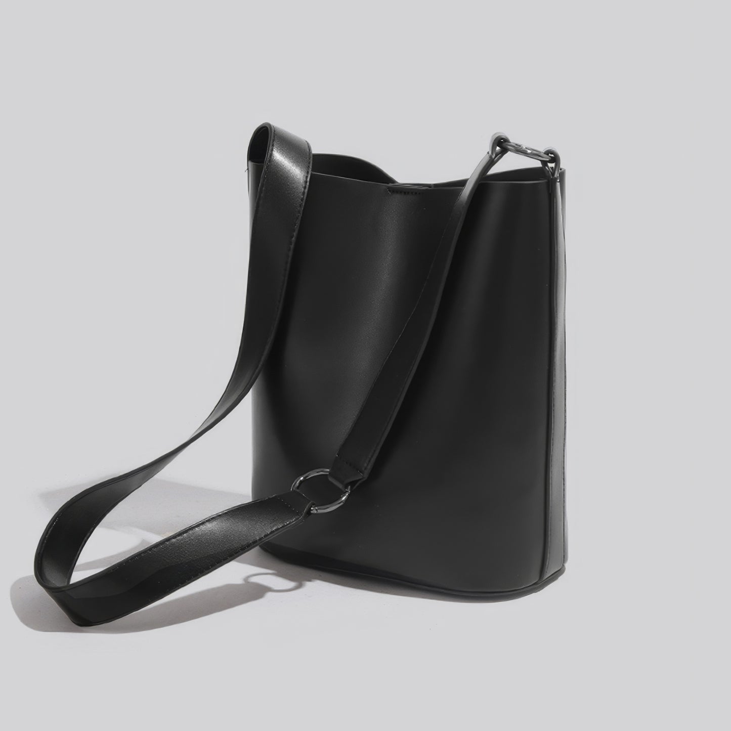 Minimal Smooth Bucket Shoulder Bag