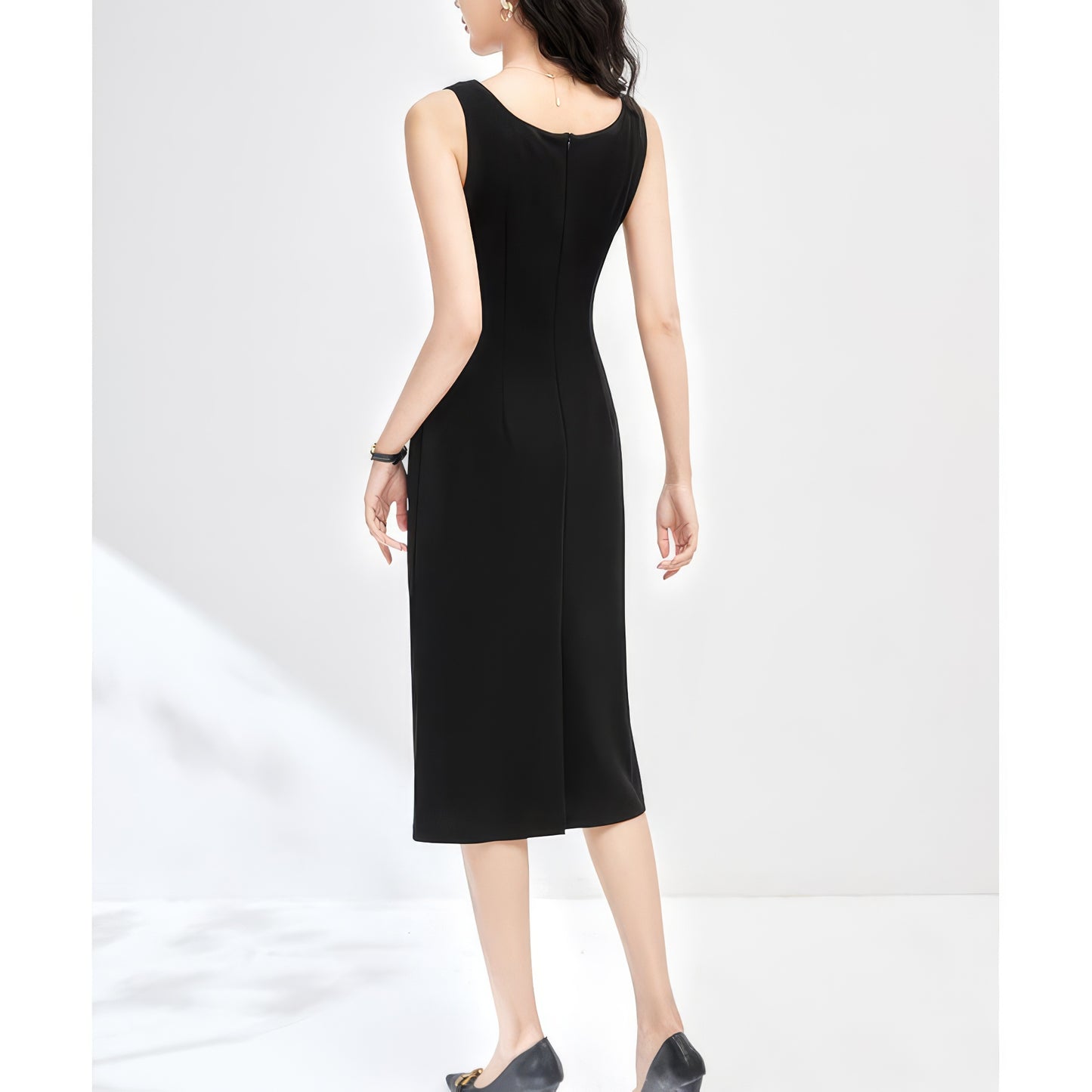 Scoop Neck Sleeveless Black Midi Dress
