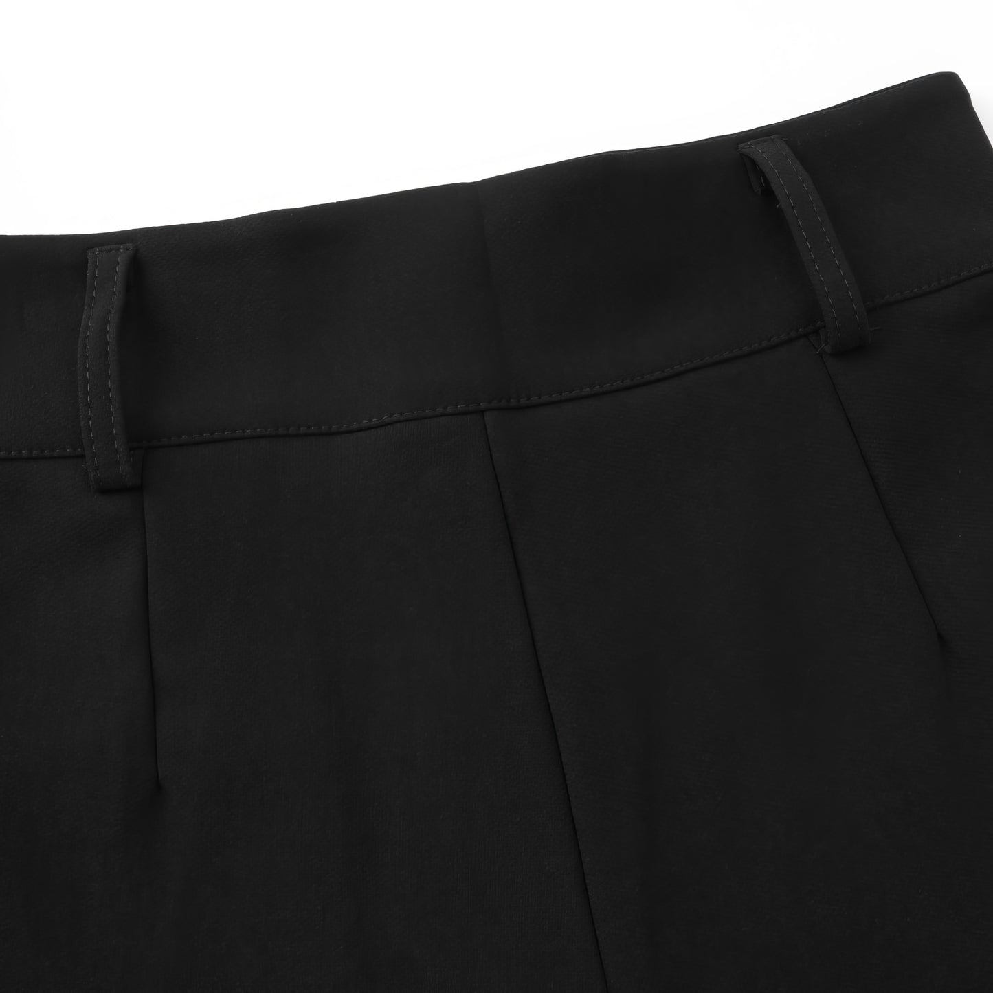 Square Buckle Belted Black Shorts