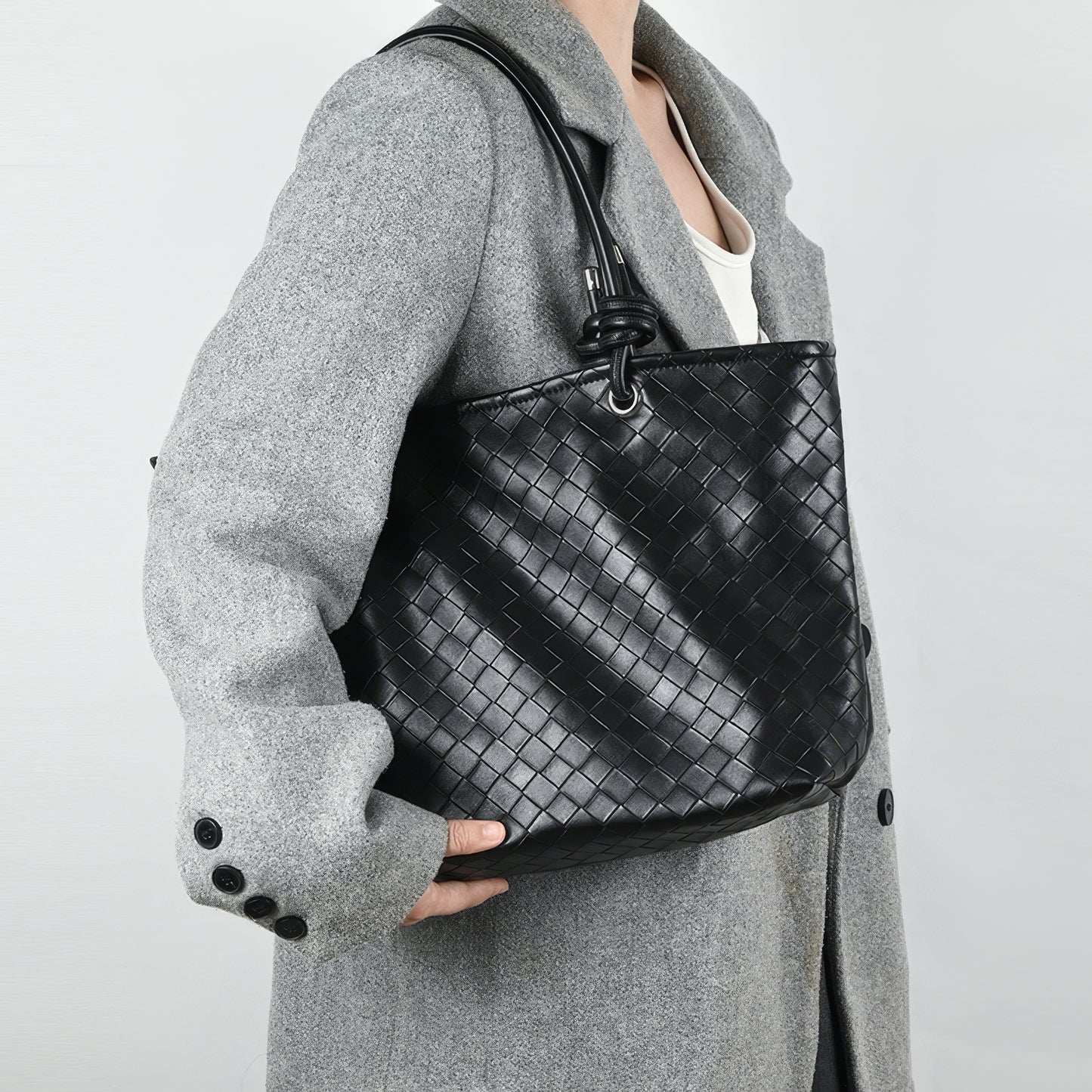 Woven Knot Handle Shoulder Bag