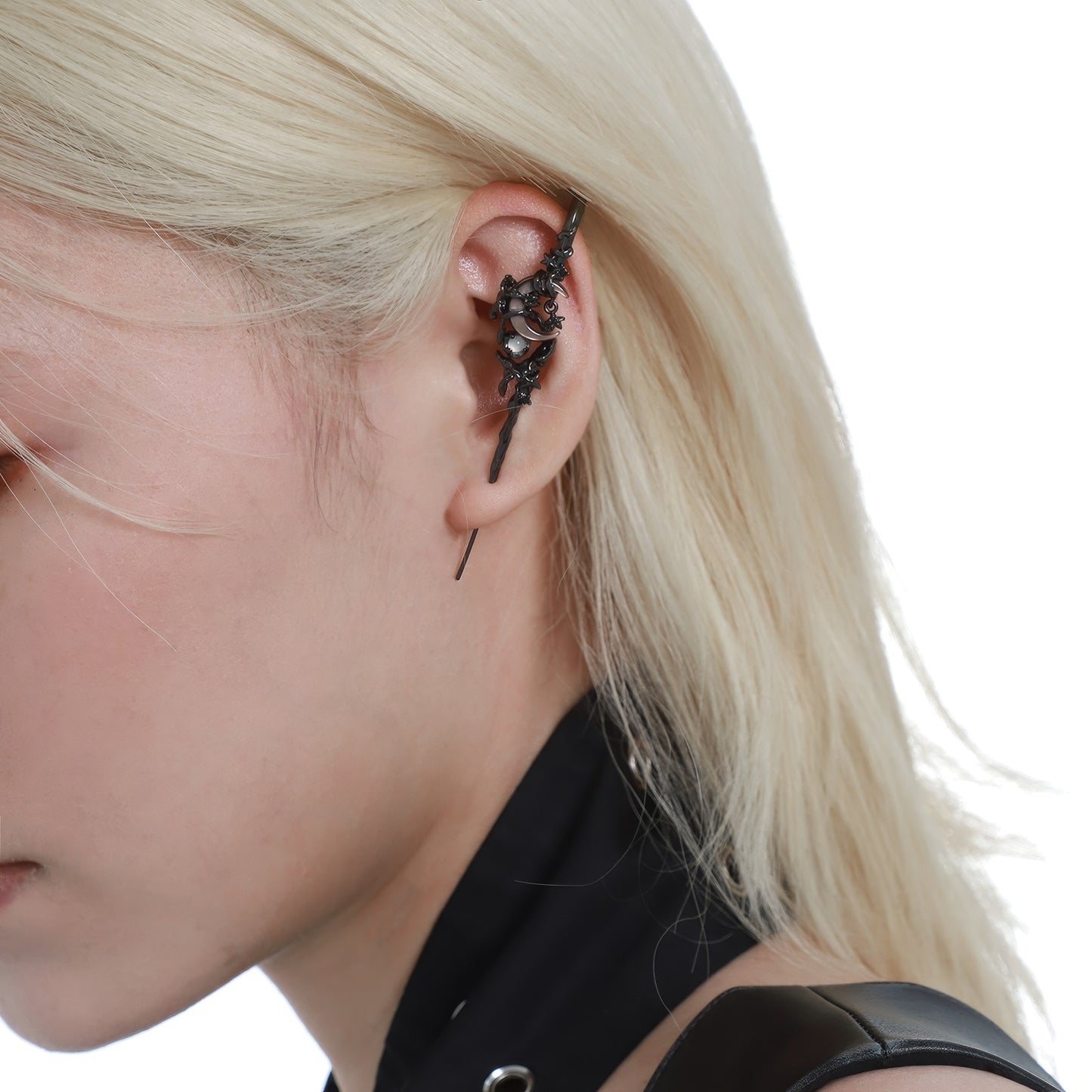 Black Crescent Vine Ear Cuff