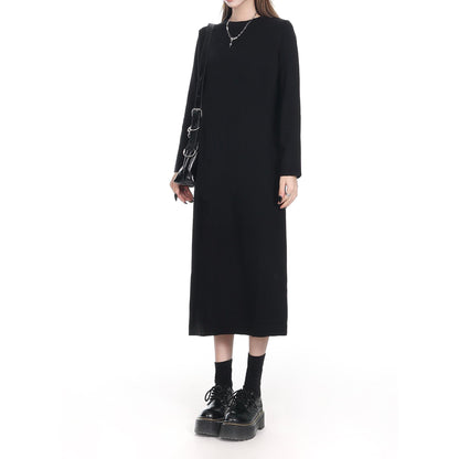 Minimalist Crew Neck Black Midi Dress