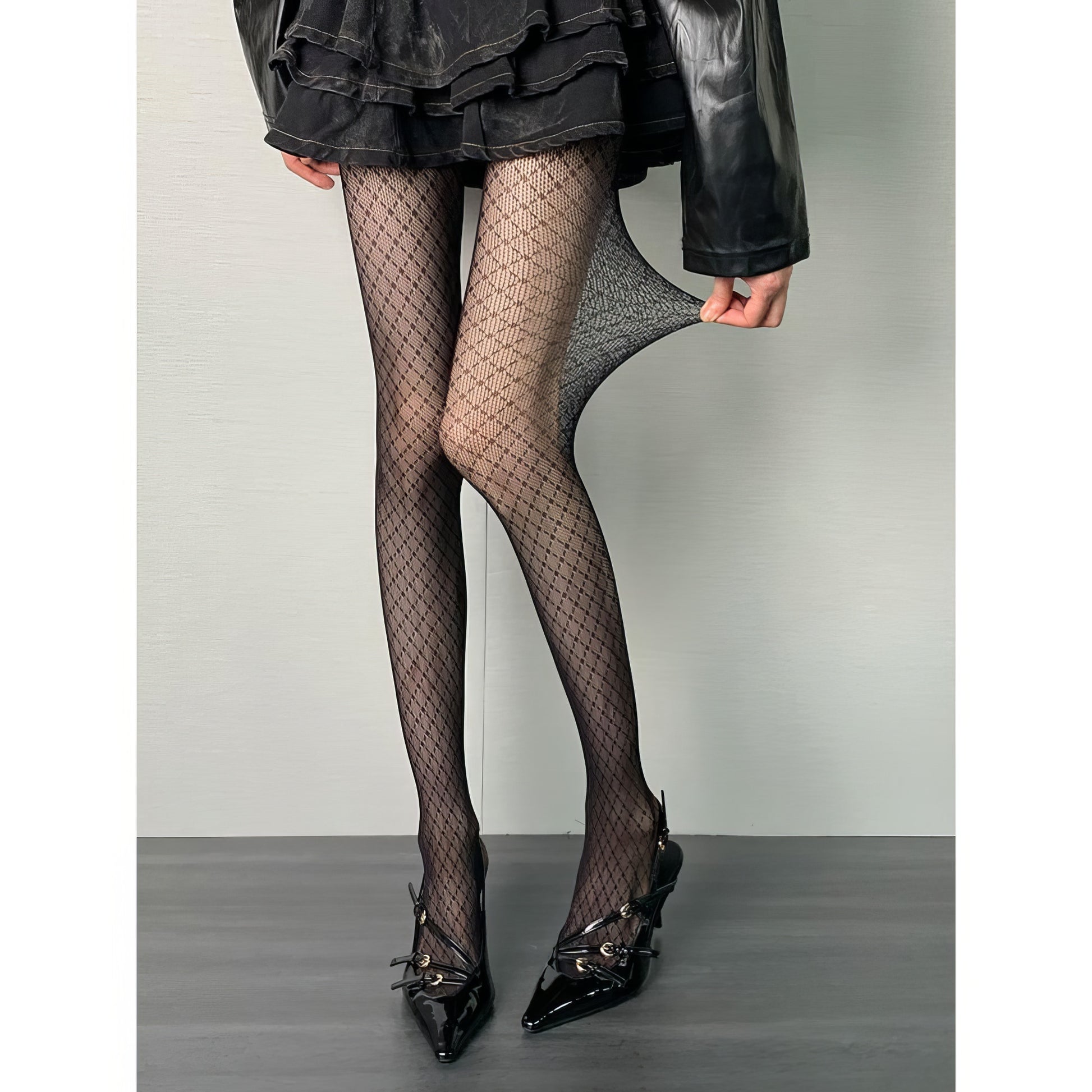 Sheer Diamond Mesh Pattern Tights