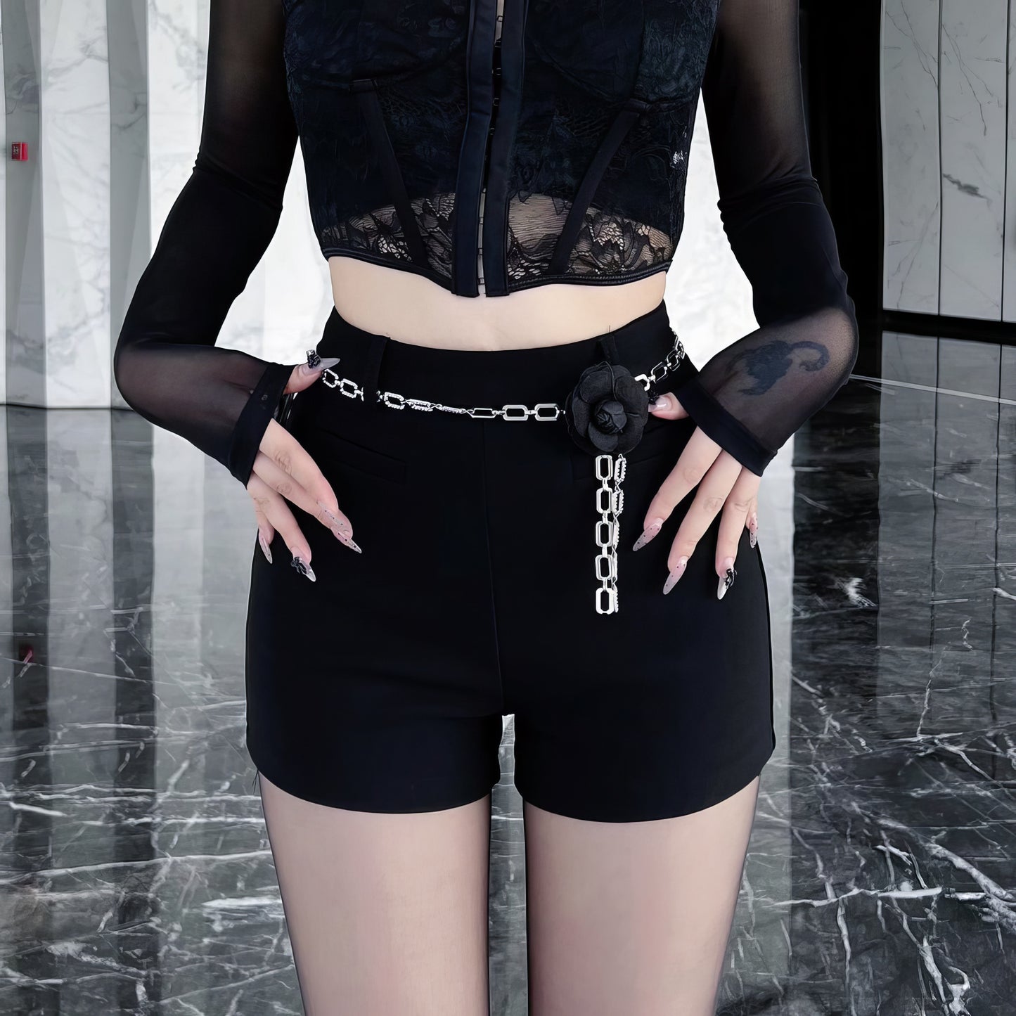 Chain Detail High-Waisted Black Shorts