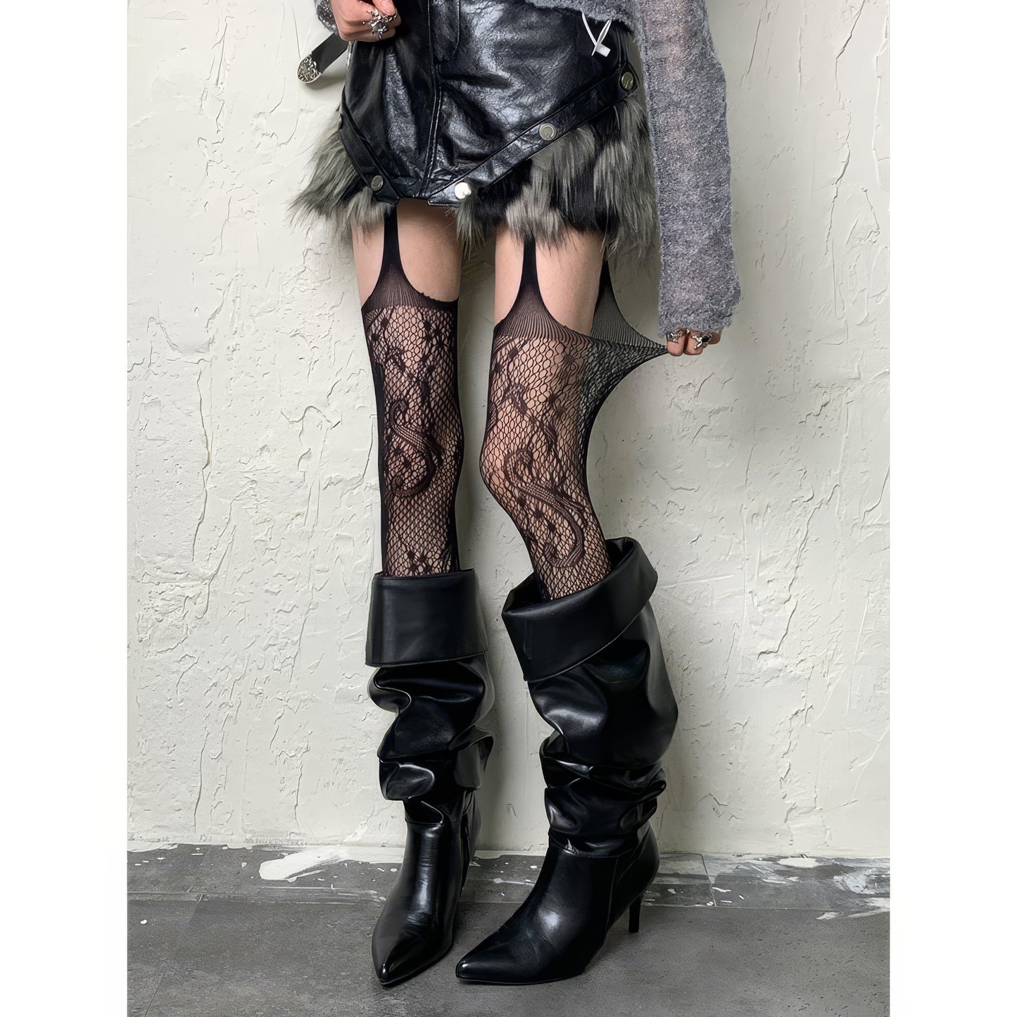 Baroque Scroll Lace Cutout Tights