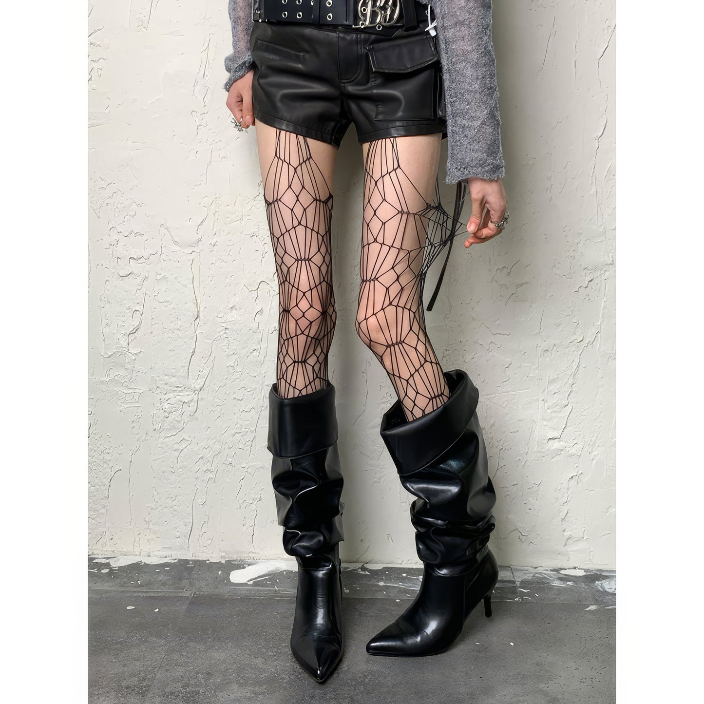Geometric Web Mesh Tights