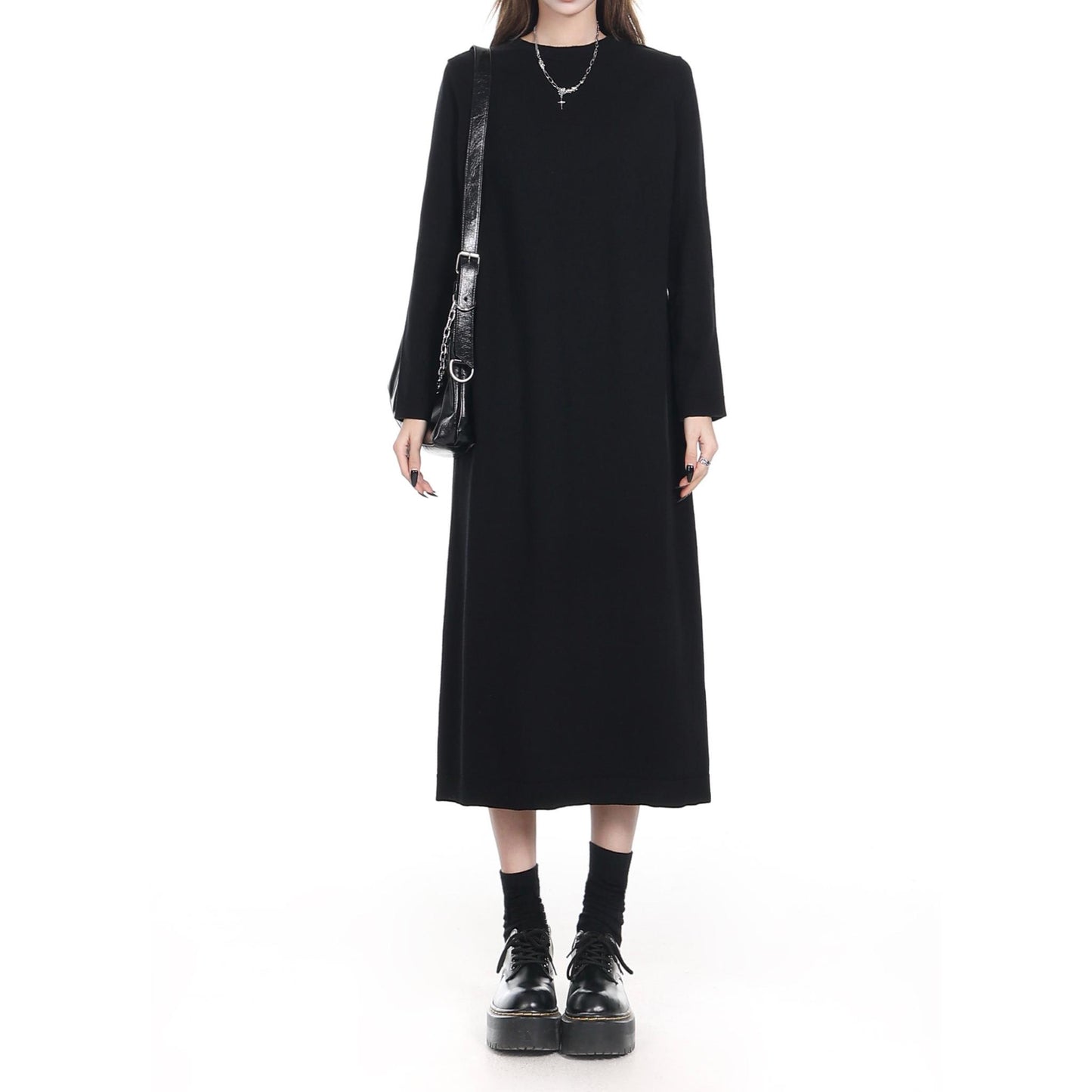 Minimalist Crew Neck Black Midi Dress