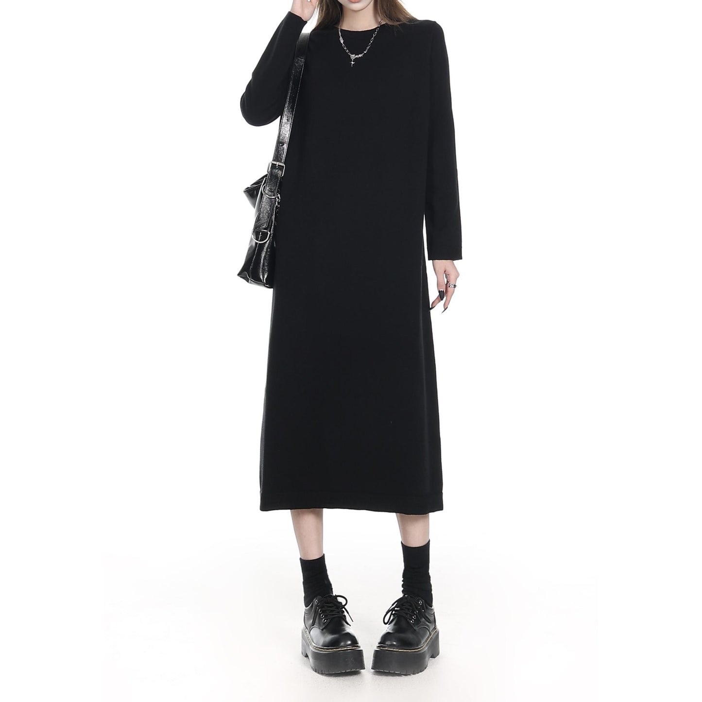 Minimalist Crew Neck Black Midi Dress
