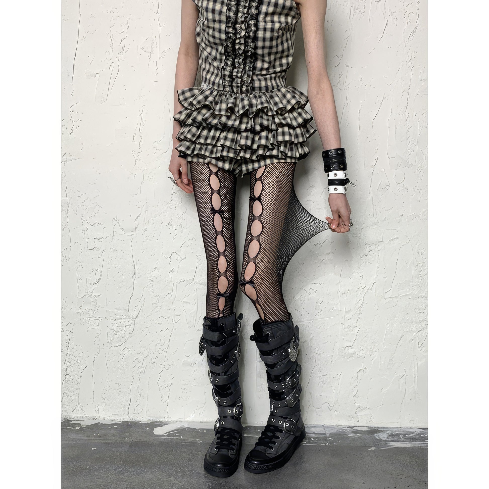 Cutout Circle Mesh Pattern Tights
