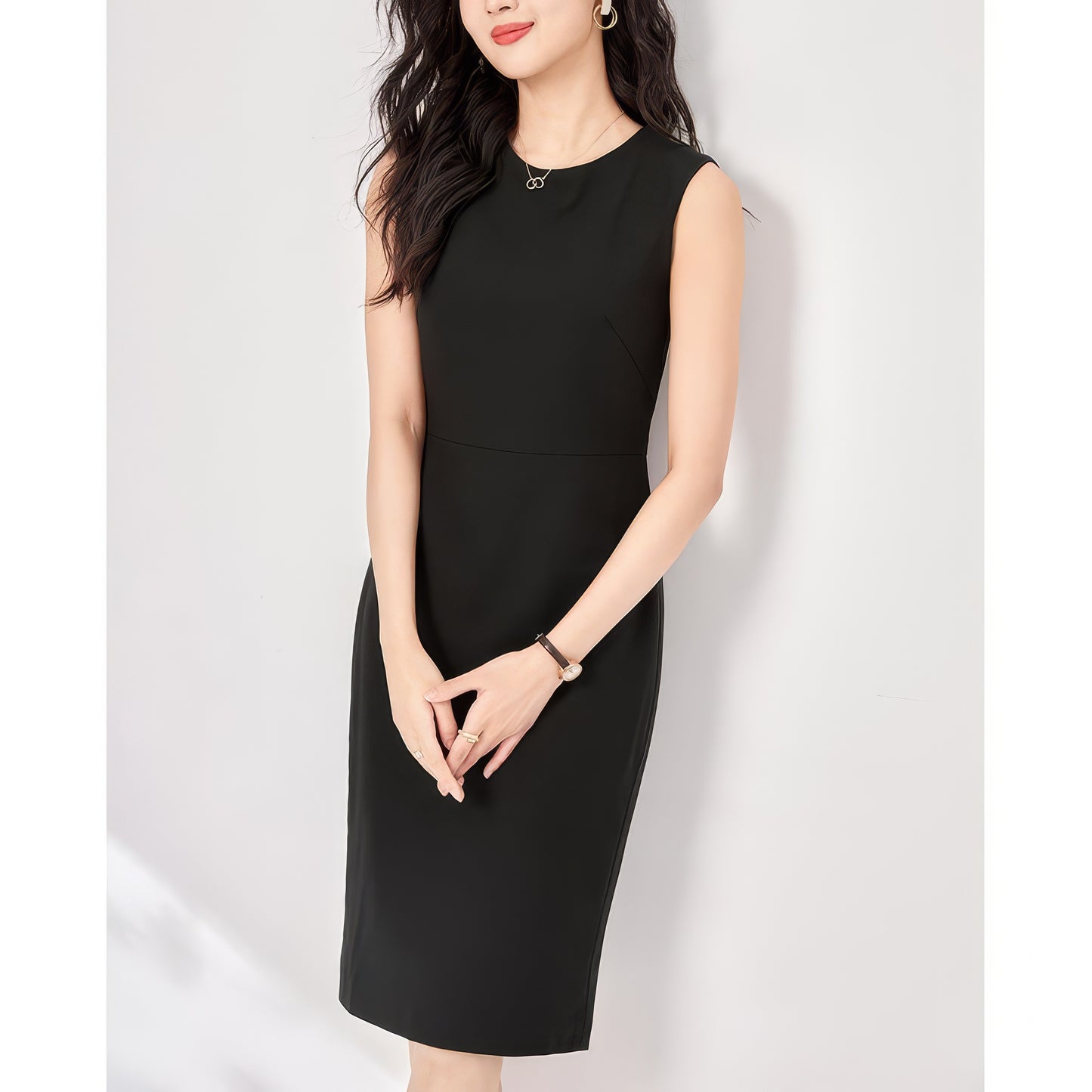 Sleeveless Pencil Silhouette Black Midi Dress