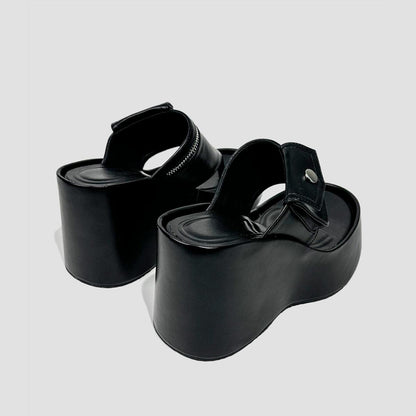 Black Pocket Detail Platform Slides