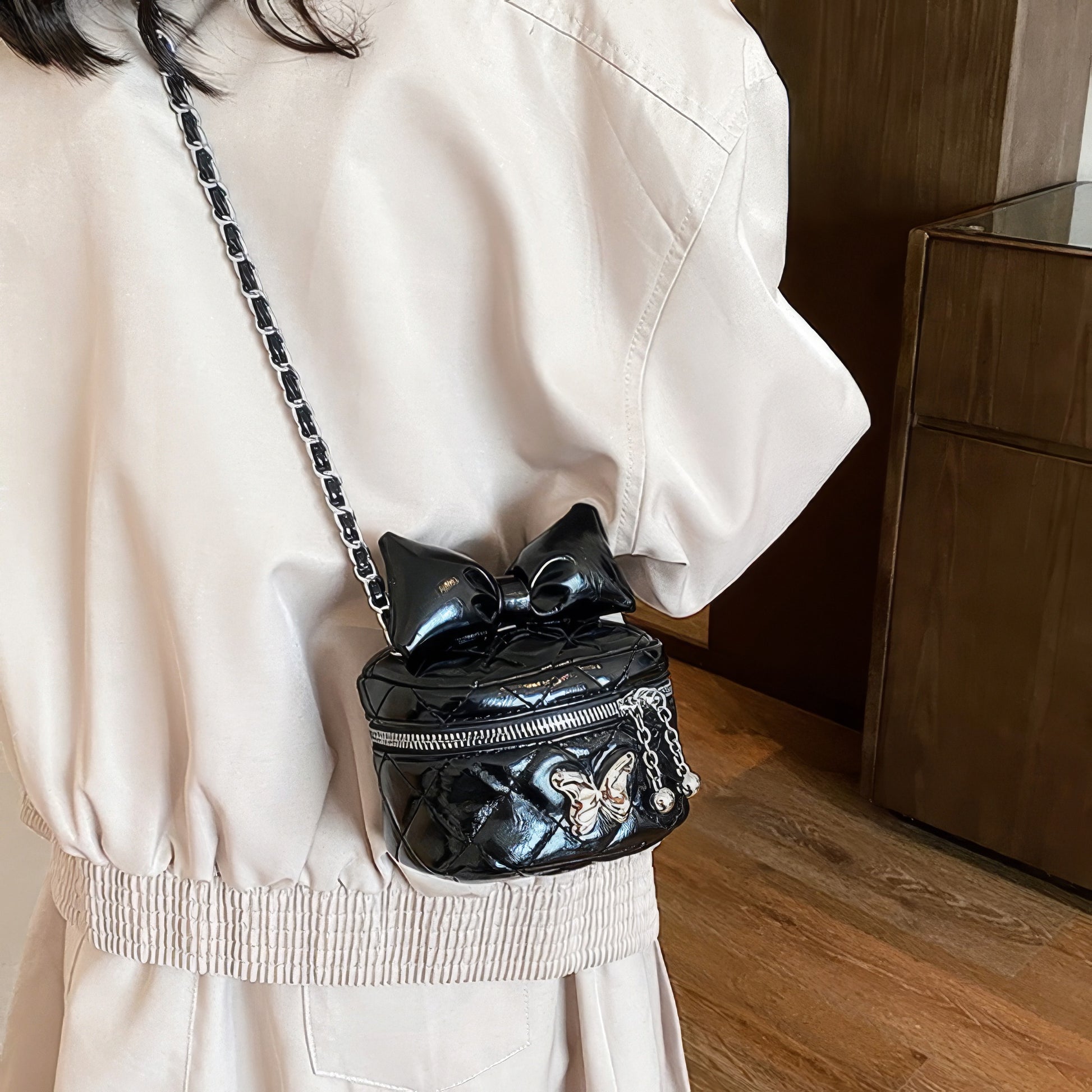 Quilted Bow Chain Mini Crossbody Bag