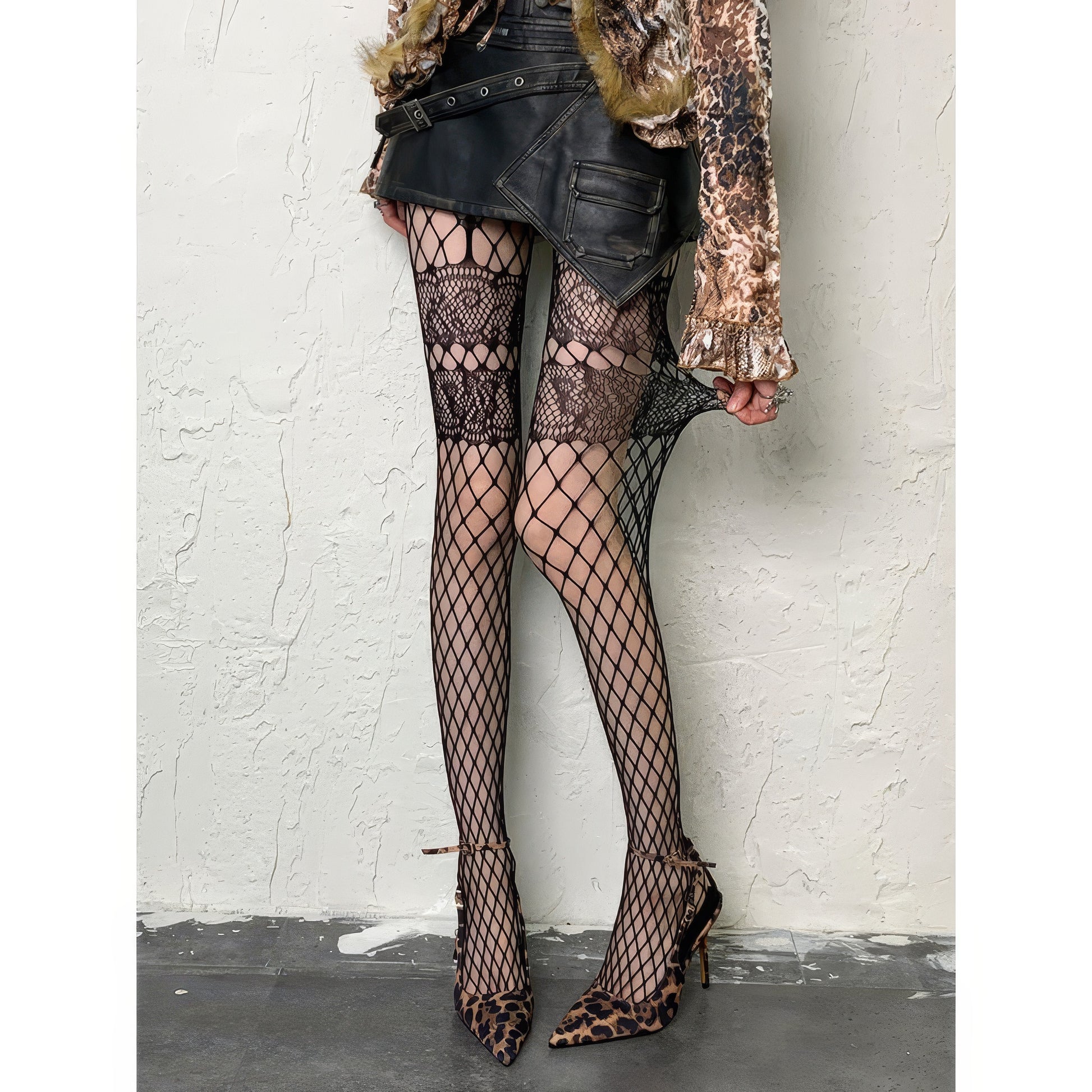 Lace Panel Diamond Fishnet Tights