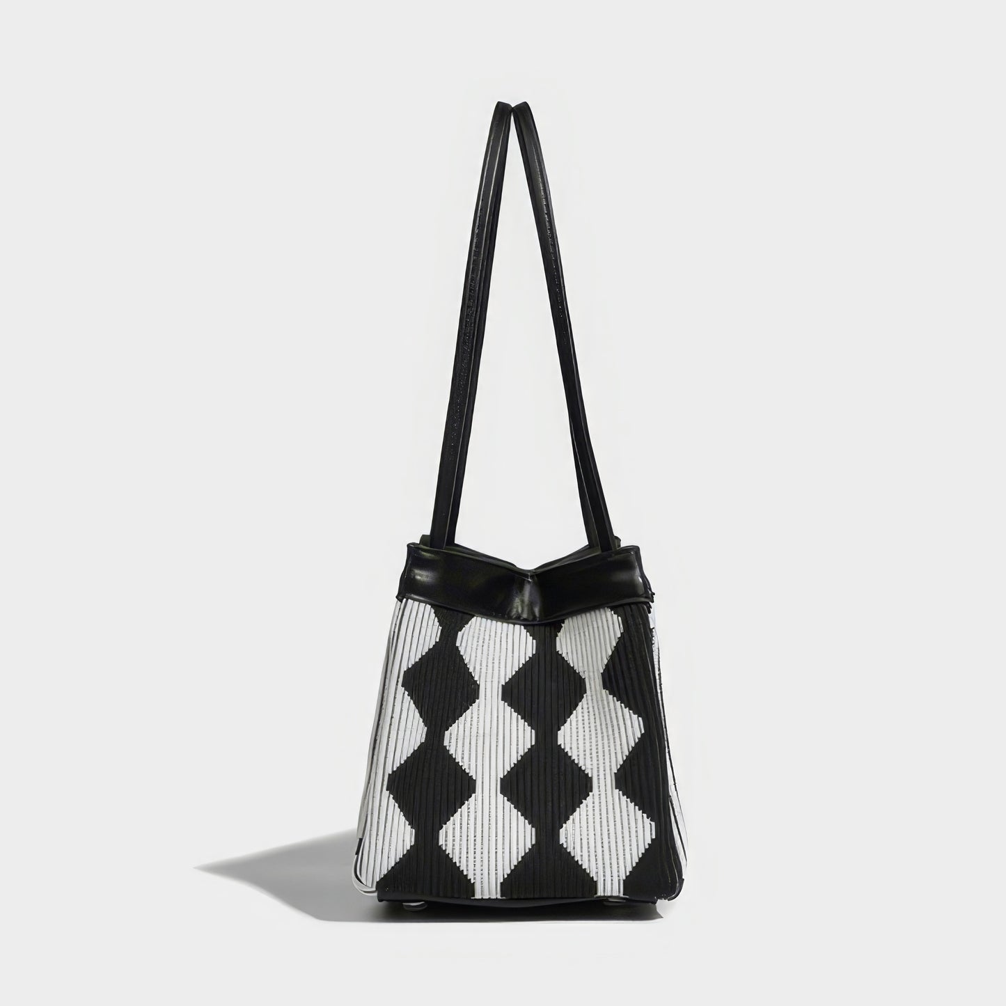 Wavy Checkered Knit Shoulder Bag