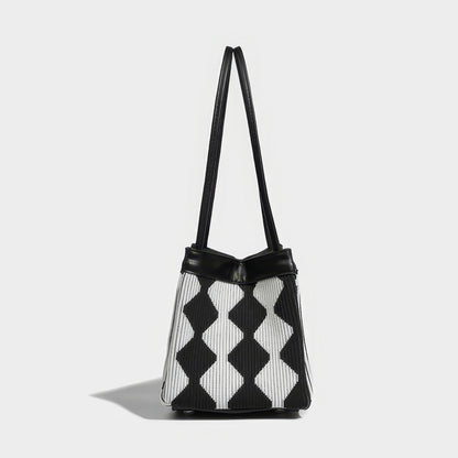 Wavy Checkered Knit Shoulder Bag