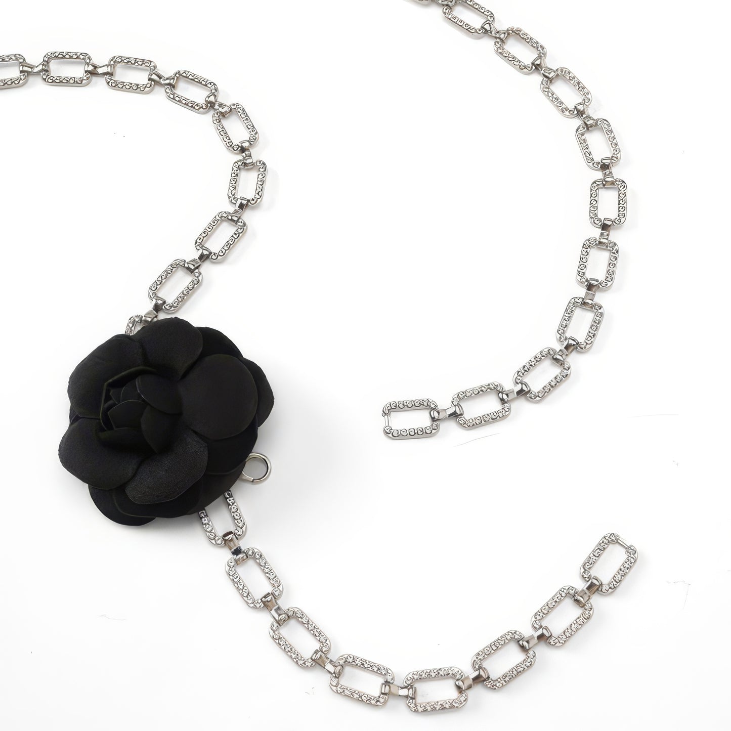 Chain Detail High-Waisted Black Shorts