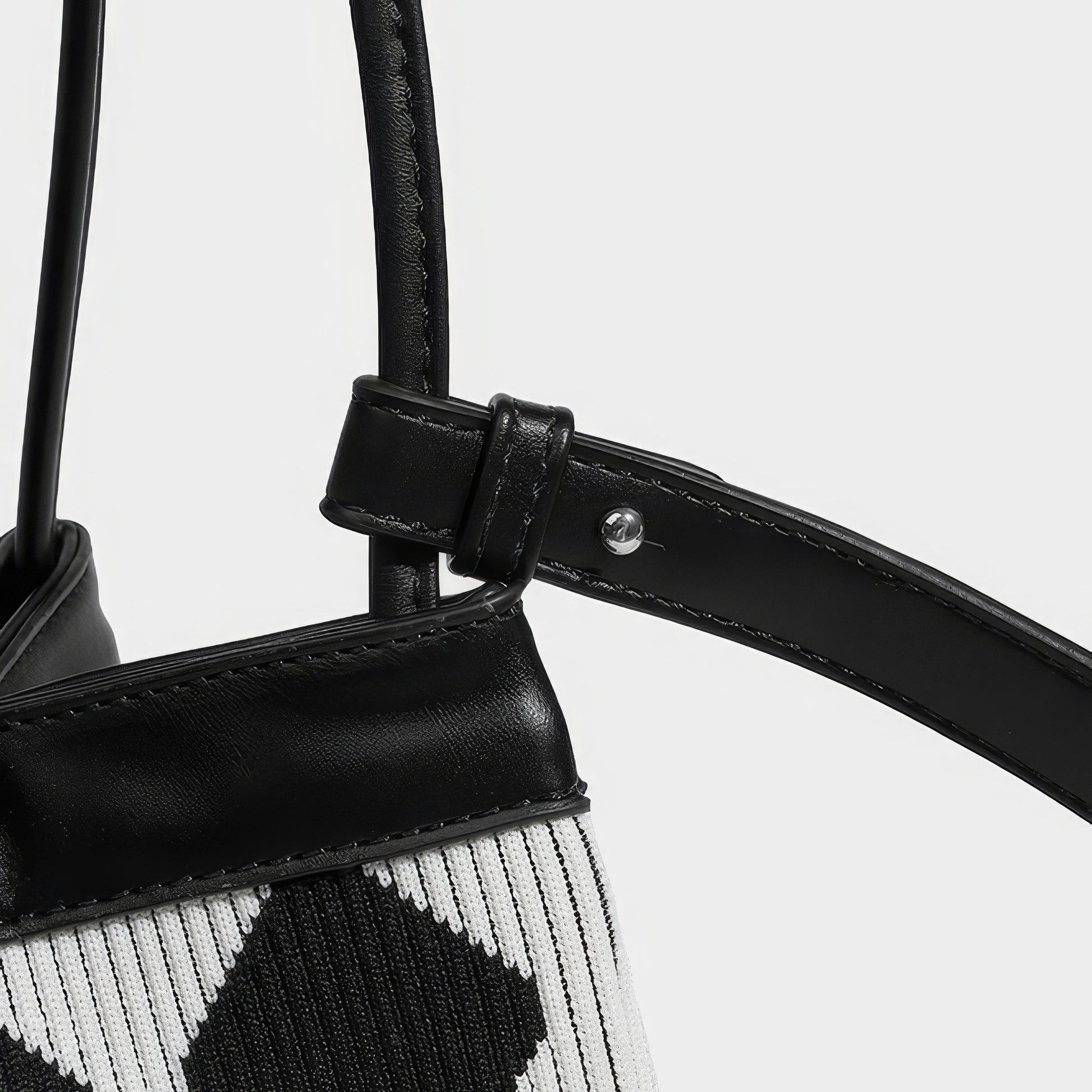 Wavy Checkered Knit Shoulder Bag