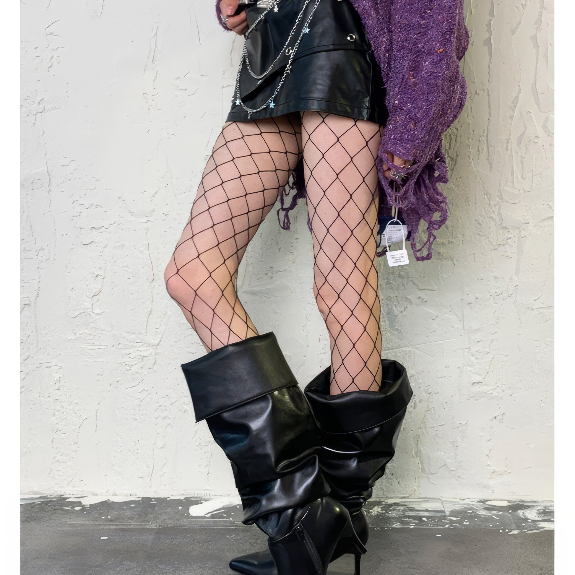 Wide Diamond Fishnet Mesh Tights