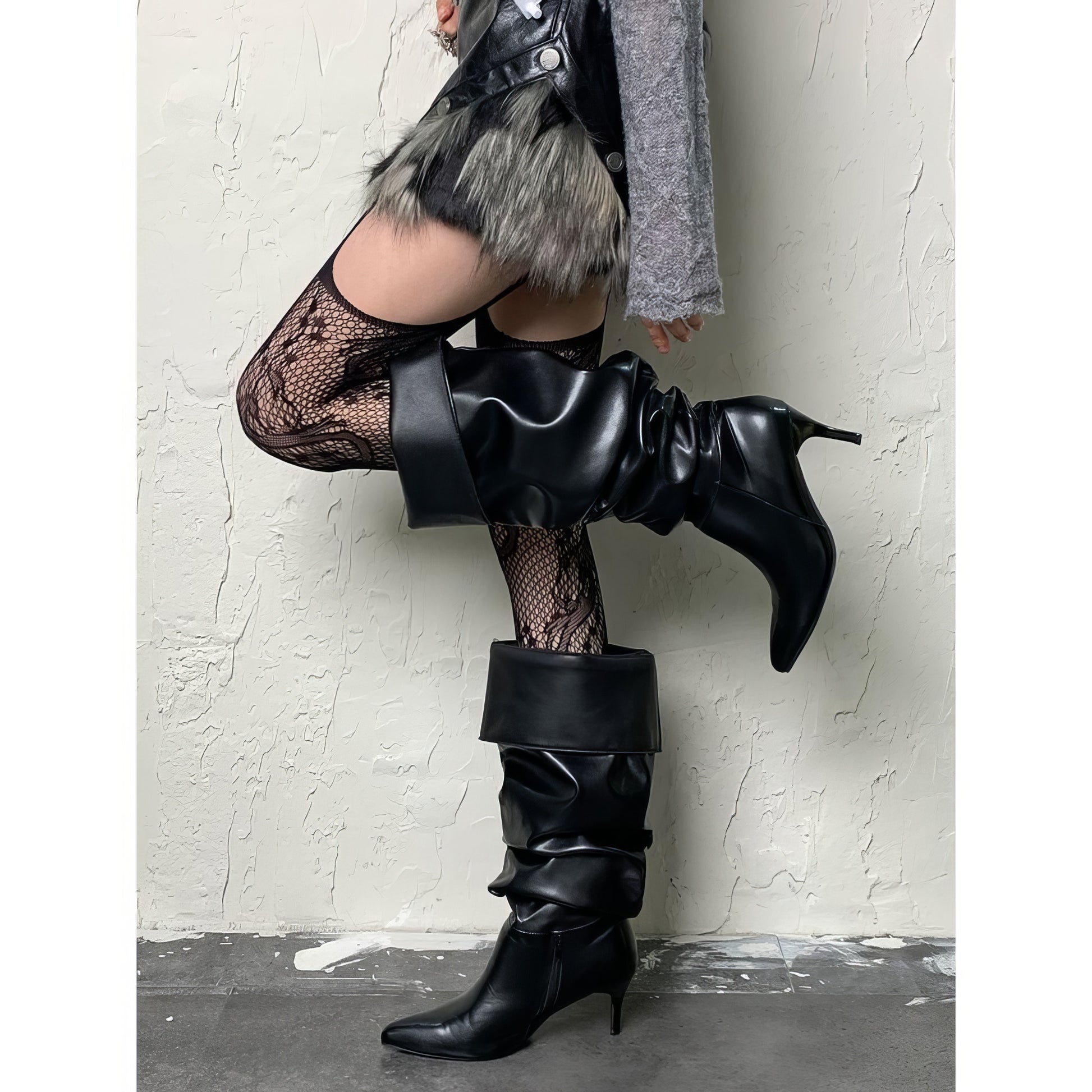 Baroque Scroll Lace Cutout Tights