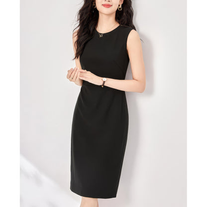 Sleeveless Pencil Silhouette Black Midi Dress