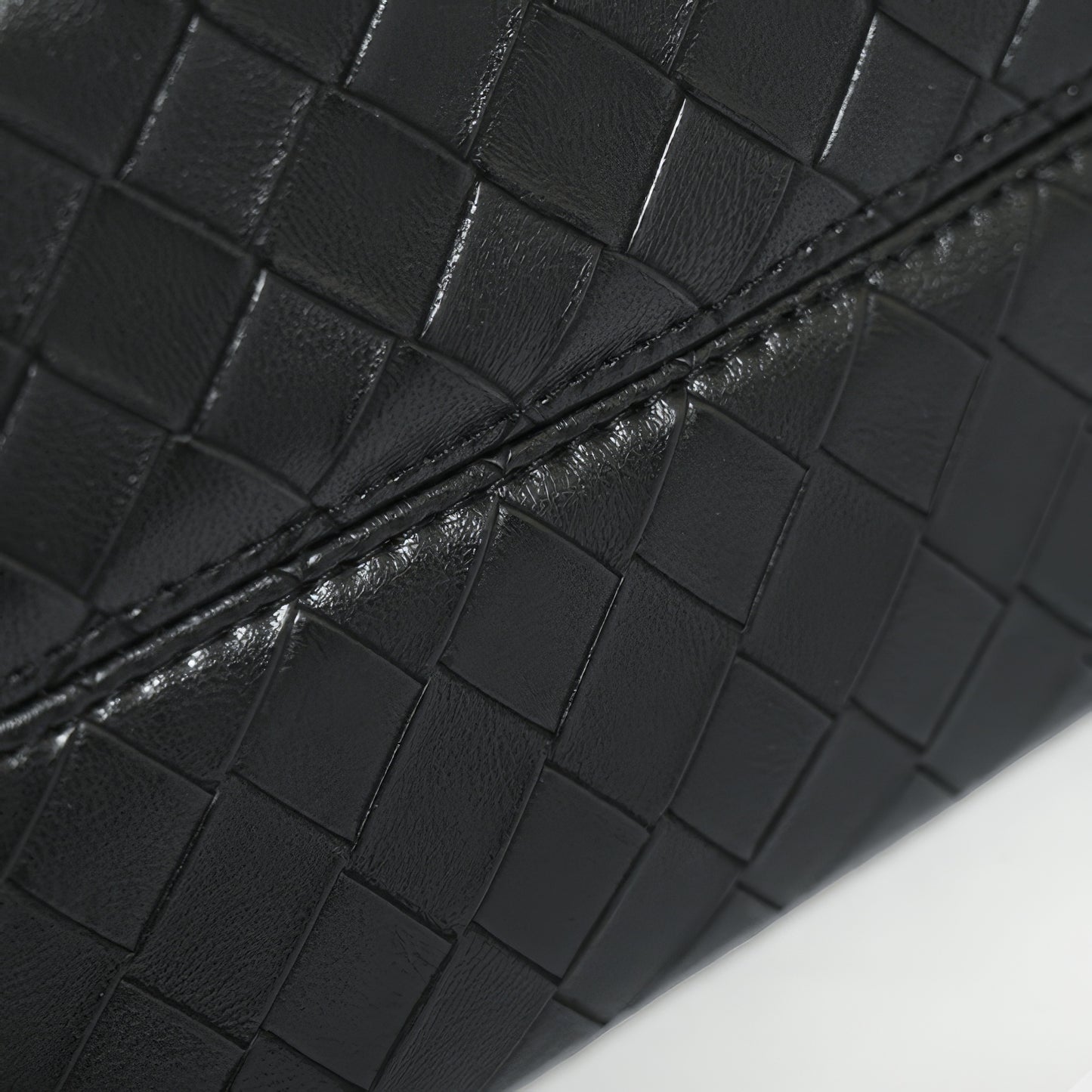Woven Knot Handle Shoulder Bag
