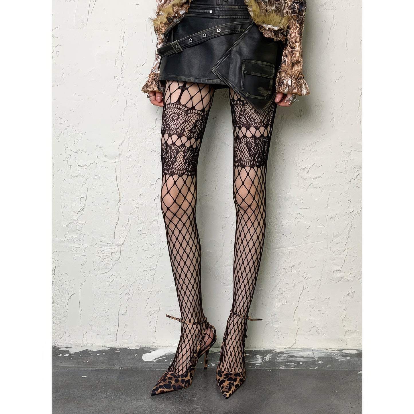 Lace Panel Diamond Fishnet Tights
