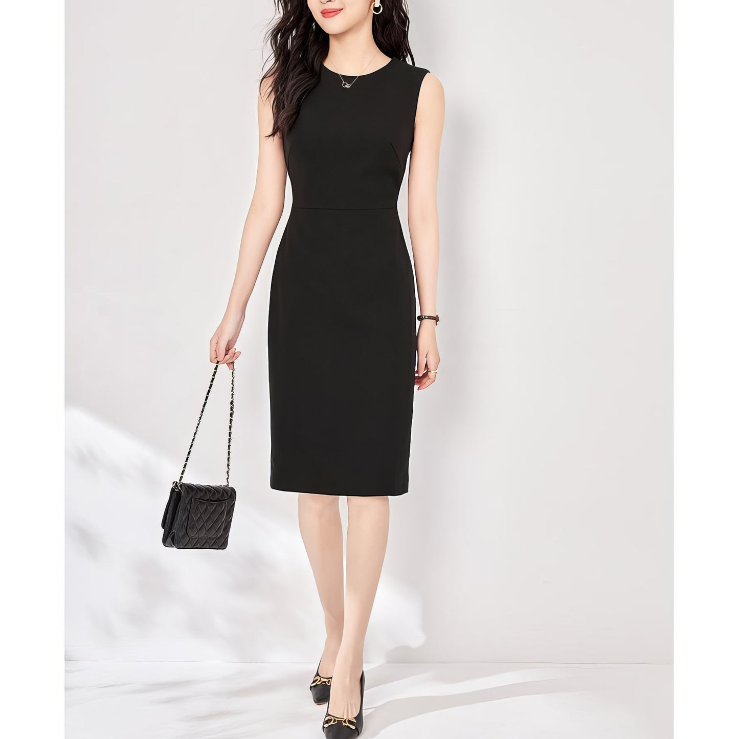 Sleeveless Pencil Silhouette Black Midi Dress
