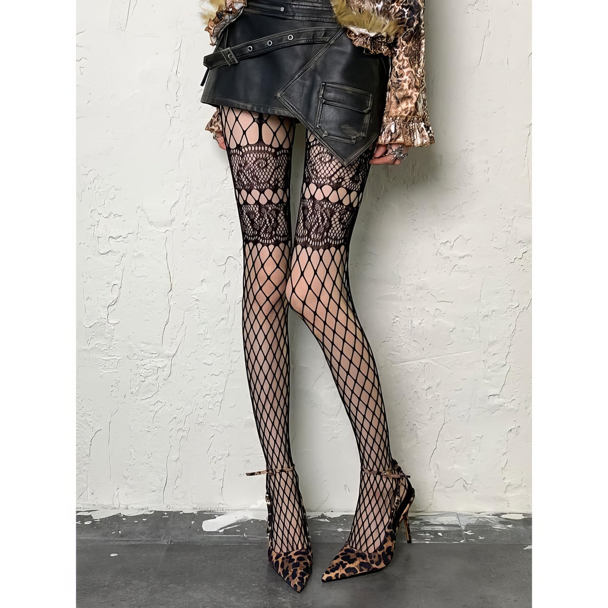 Lace Panel Diamond Fishnet Tights