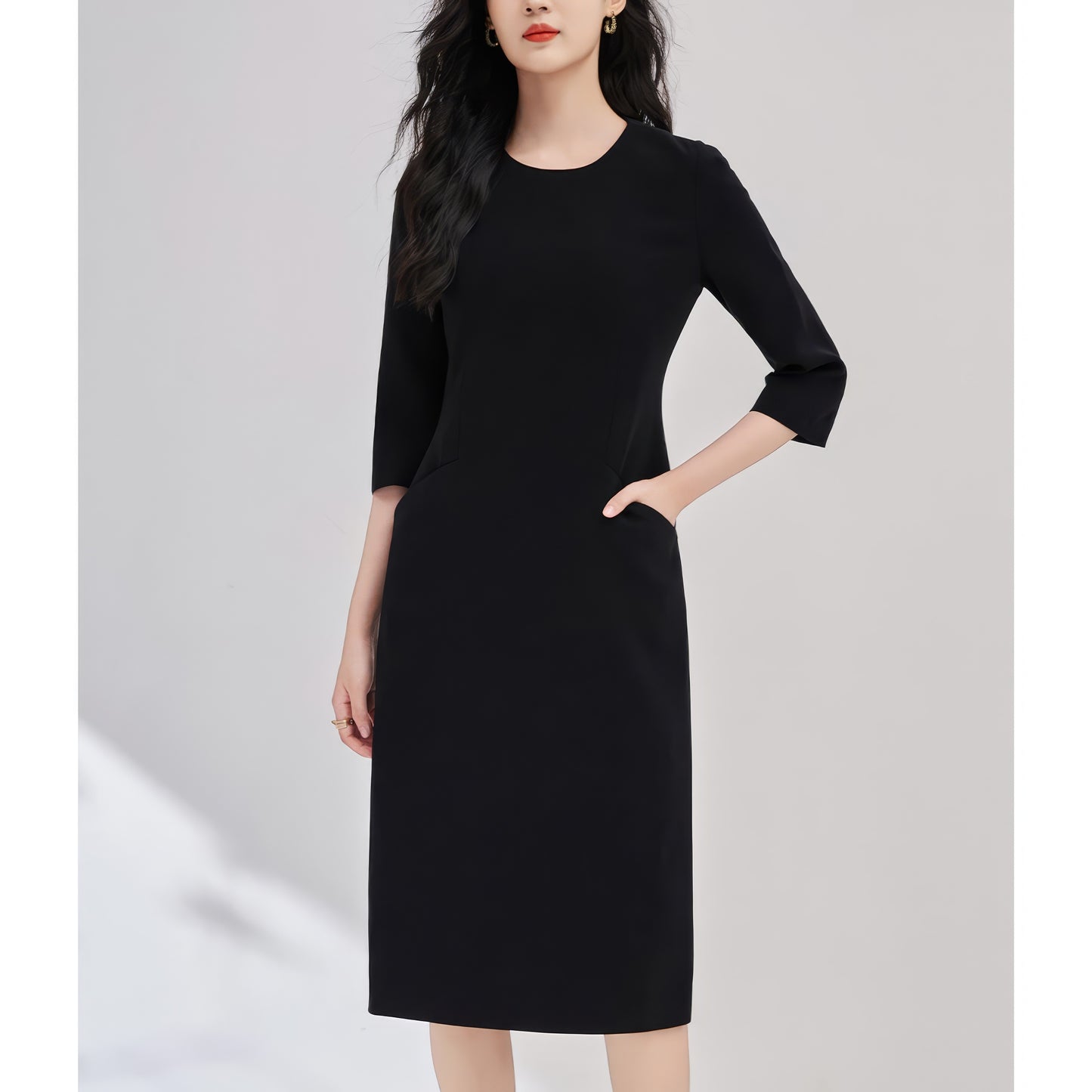 Minimal Seam Pocket Midi Dress