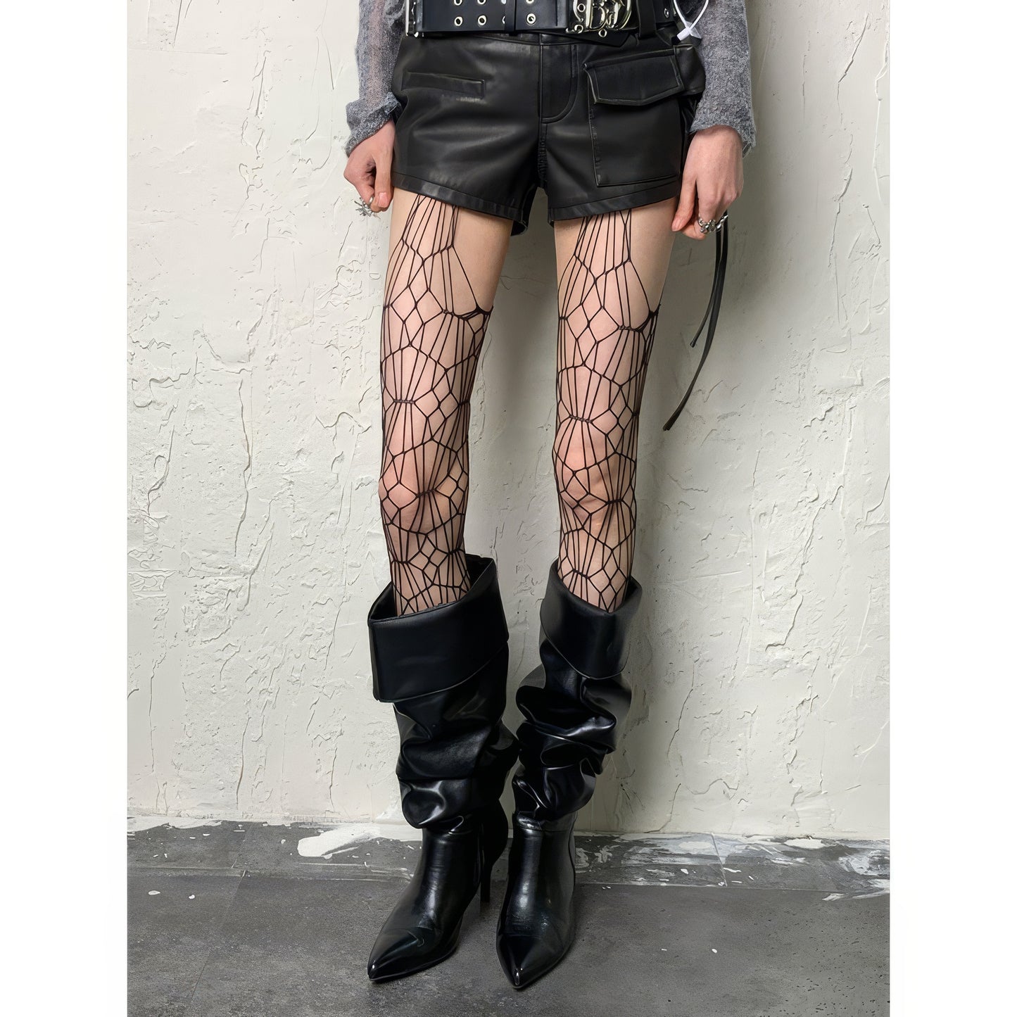 Geometric Web Mesh Tights
