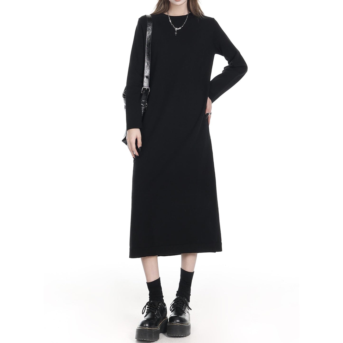 Minimalist Crew Neck Black Midi Dress