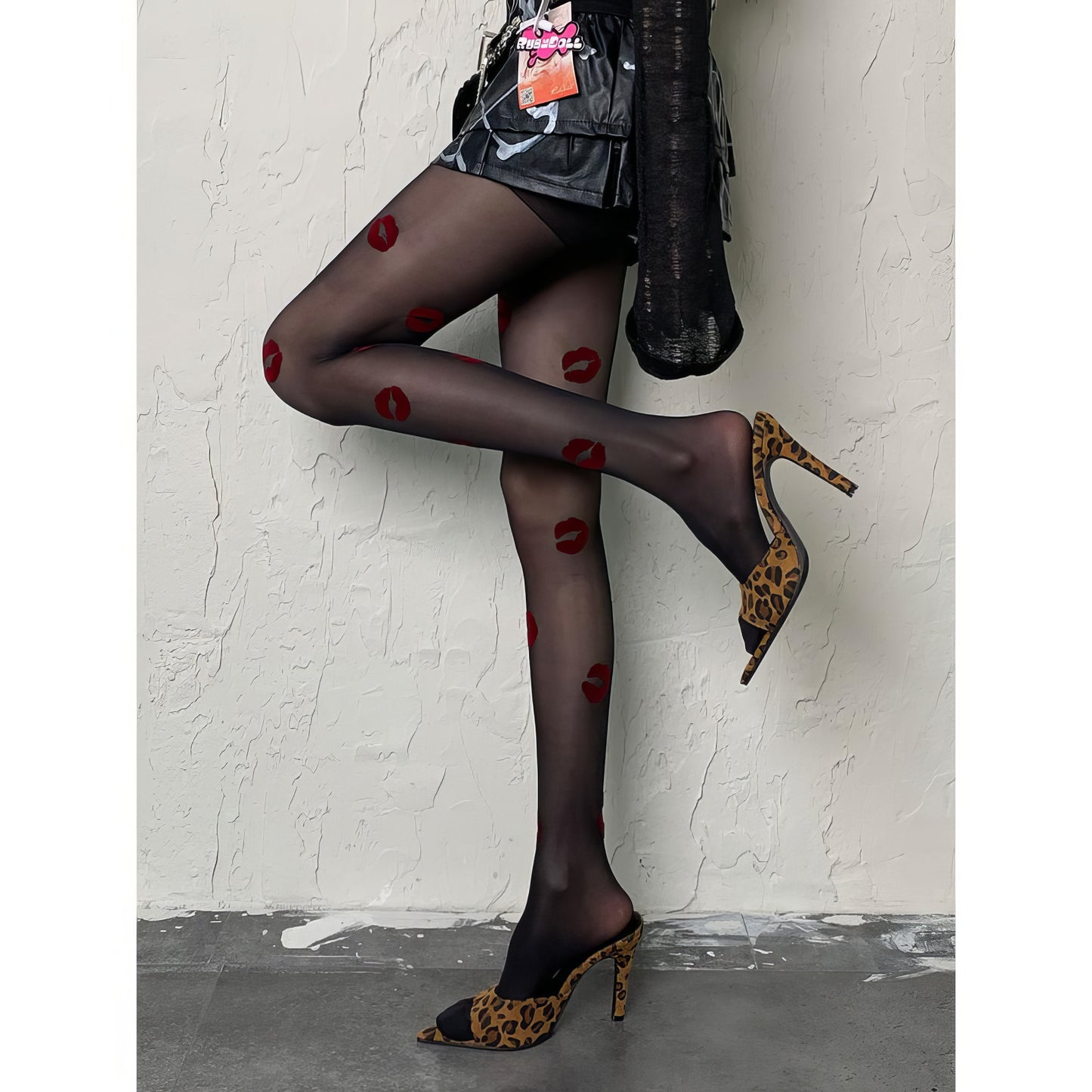 Allover Lip Print Sheer Tights