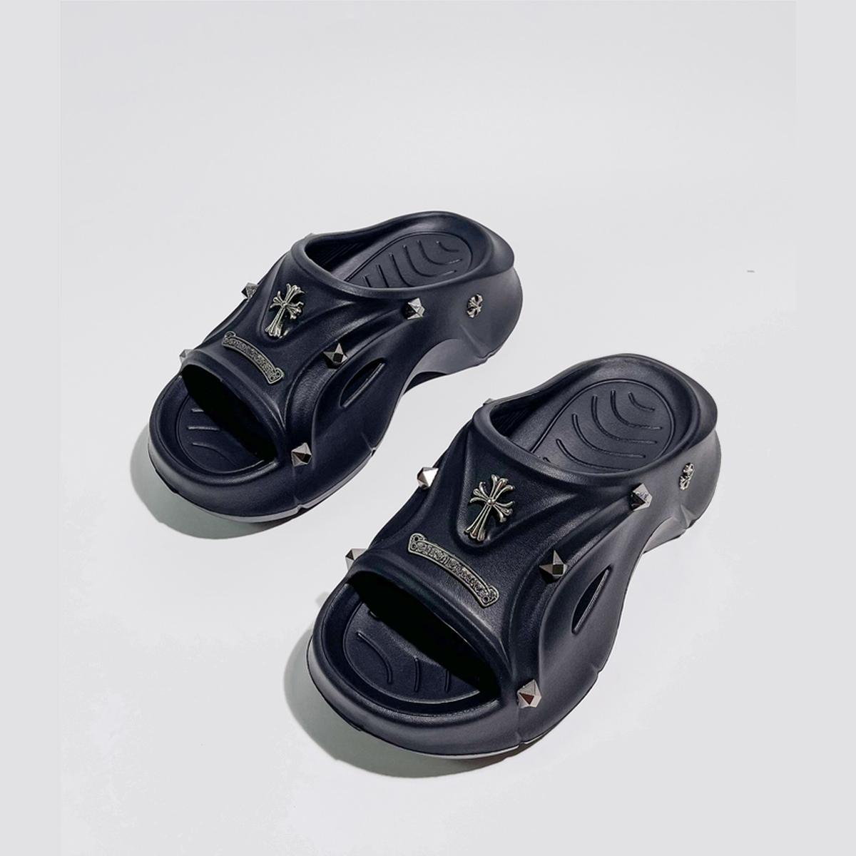 Studded Cyber Platform Slides