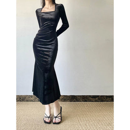 Velvet Square Neck Midi Dress