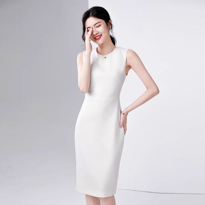 Sleeveless Pencil Silhouette Black Midi Dress