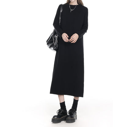 Minimalist Crew Neck Black Midi Dress